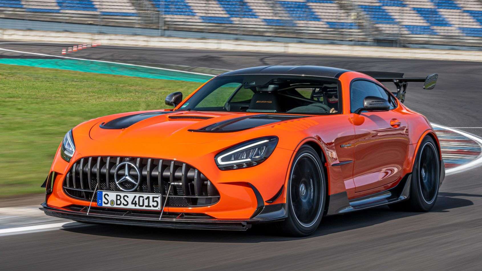 Mercedes AMG gt r Black