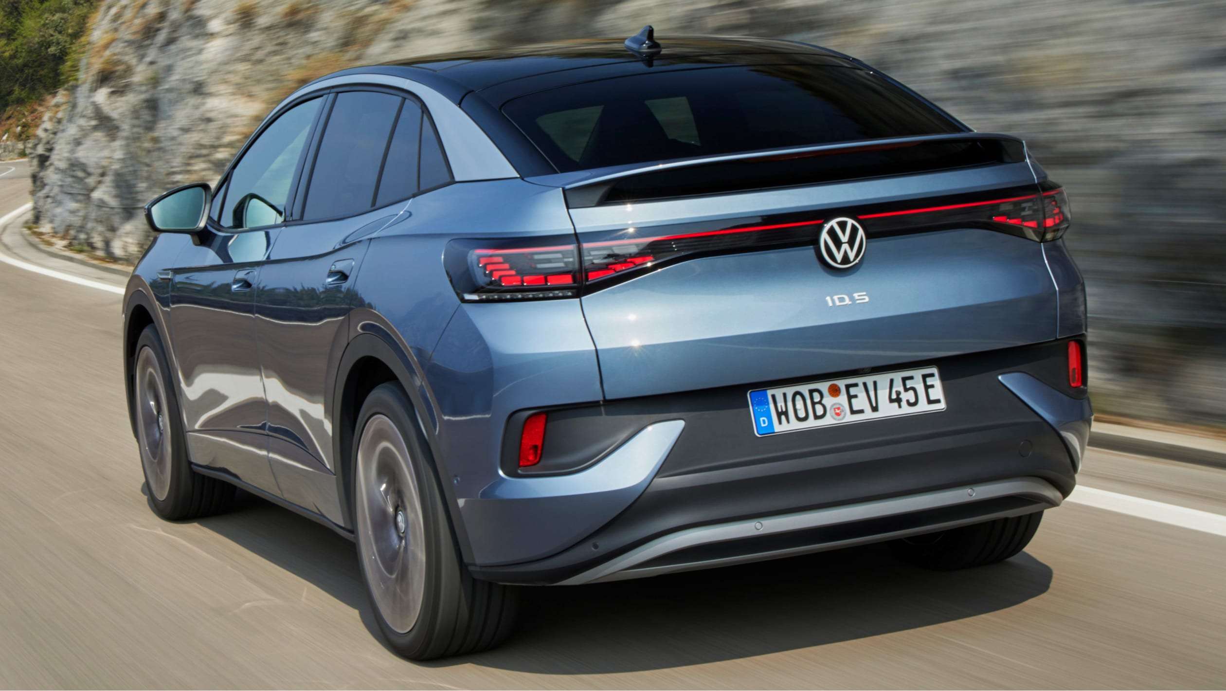 VW ID.5 - entry-level: rear tracking