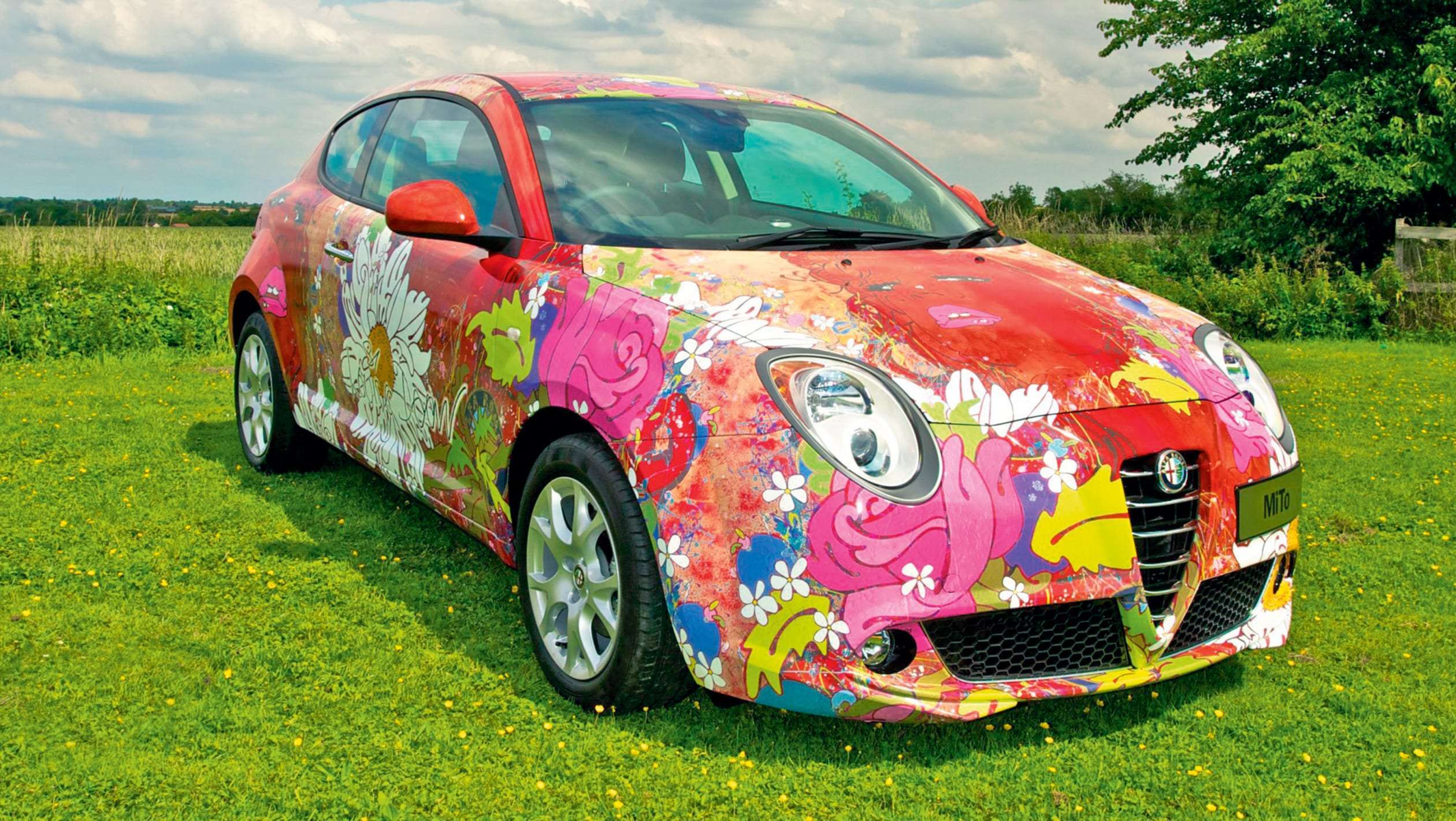 Flower car. Разноцветные автомобили. Разрисованные автомобили. Яркие цвета машин. Необычный цвет авто.