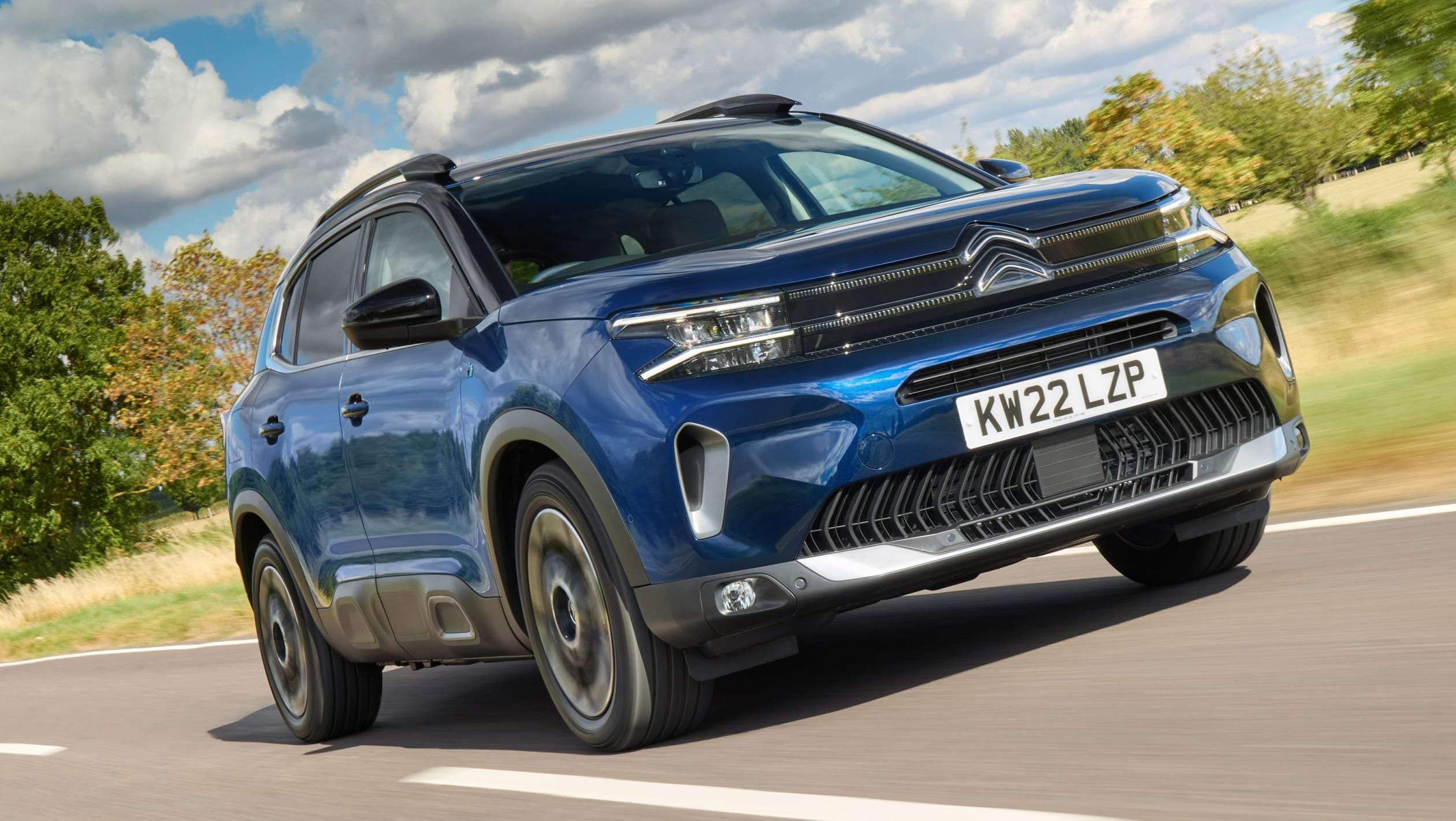 Citroen C5 Aircross PHEV - front tracking