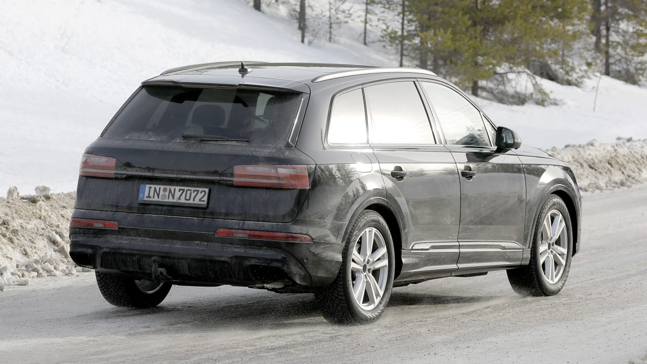 Фейслифтинг Audi Q7 (зимние испытания) — задний поворот