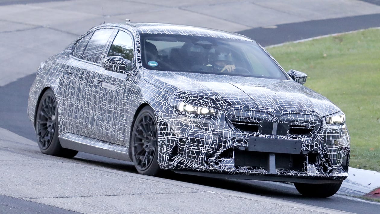 Тесты BMW M5 Hybrid на Нюрбургринге — передняя/правая сторона